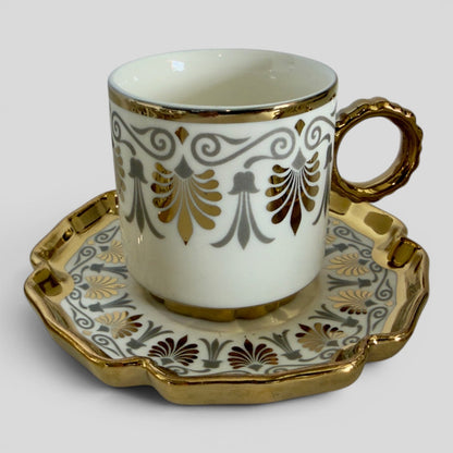 Luxe Turks koffiekopjesset voor 6 – Wit porselein met gouden accenten en bijpassende schoteltjes